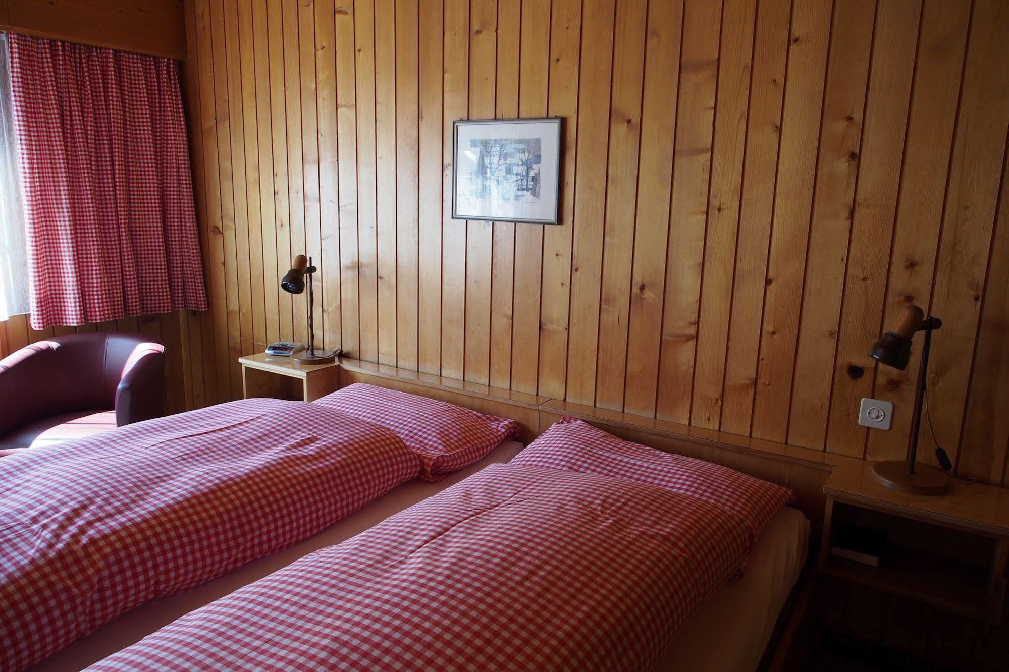 Hotel Simmental Boltigen ภายนอก รูปภาพ